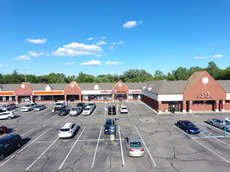 Primary Photo Of 46850-46922 Romeo Plank Rd, Macomb Township Unknown For Lease