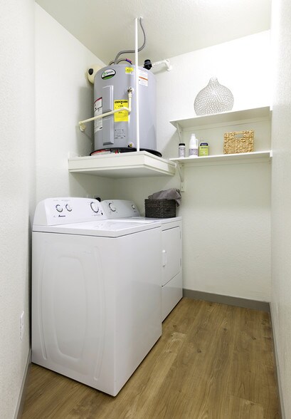More Photos Of 403 E Koenig Ln, Austin Apartments For Lease