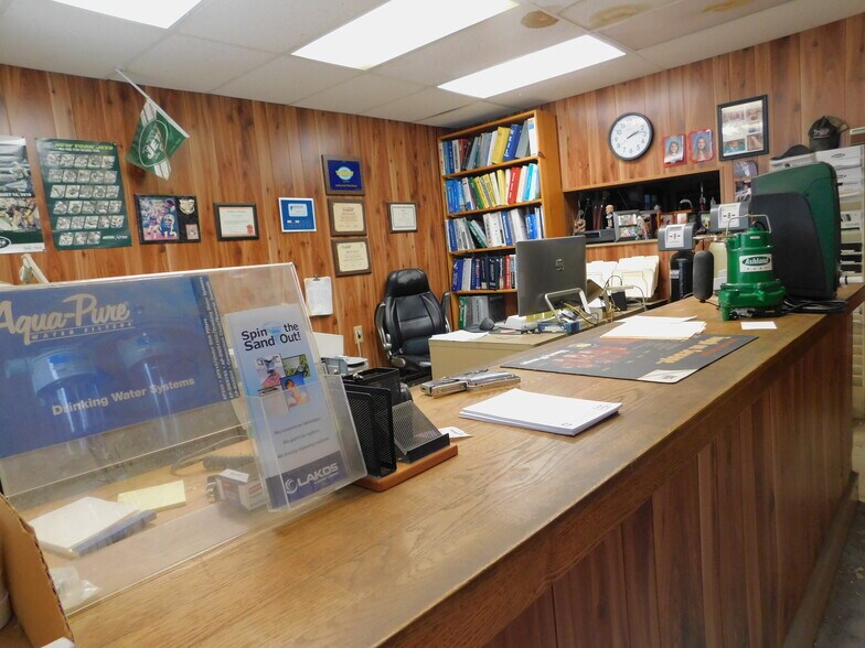 More Photos Of 448 Manville Rd, Pleasantville Office Residential For Sale