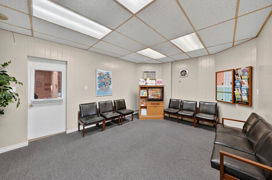 More Photos Of 137 Livingston Ave, New Brunswick Office Residential For Sale