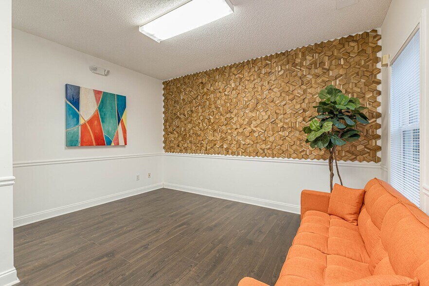 More Photos Of 500 Lanier Ave W, Fayetteville Office For Lease