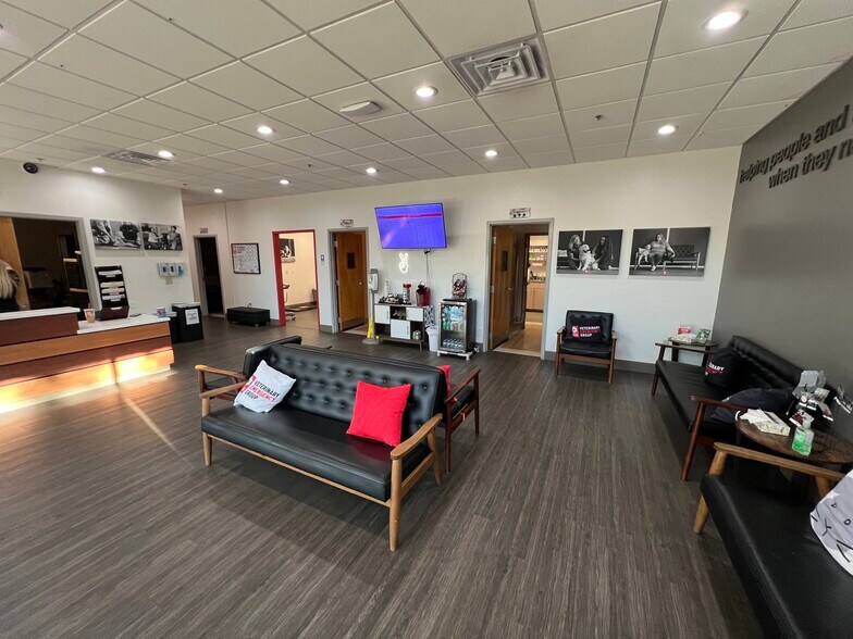 More Photos Of 202-238 E Bearss Ave, Tampa General Retail For Sale