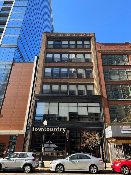 Primary Photo Of 1132 S Wabash Ave, Chicago Loft Creative Space For Lease