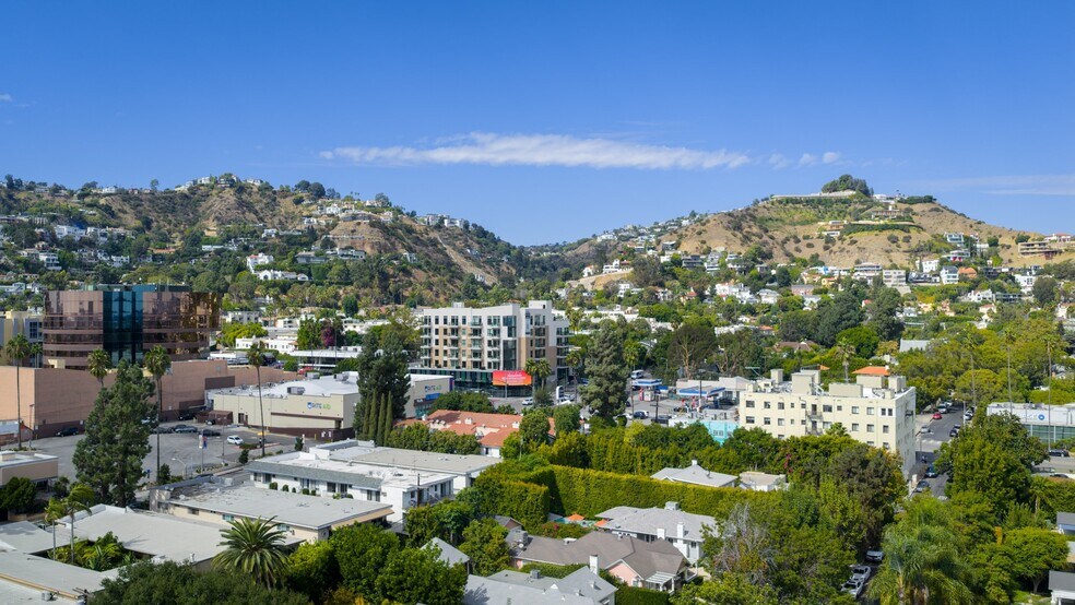 More Photos Of 1511 N Fairfax Ave, Los Angeles Apartments For Lease