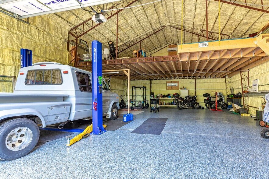 More Photos Of 153 Laclede Ln, Hollister Manufactured Housing Mobile Home Park For Sale