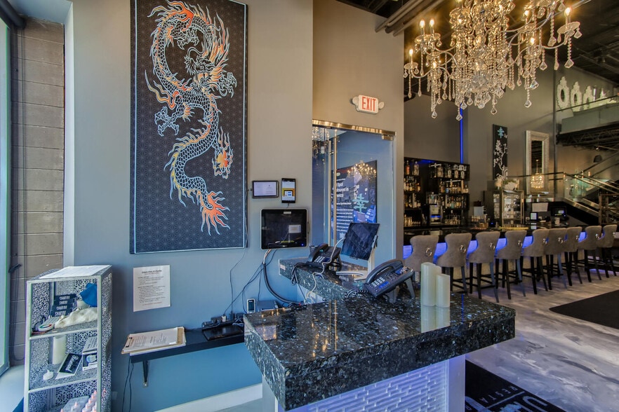 More Photos Of 312 W Main St, St Charles Restaurant For Sale