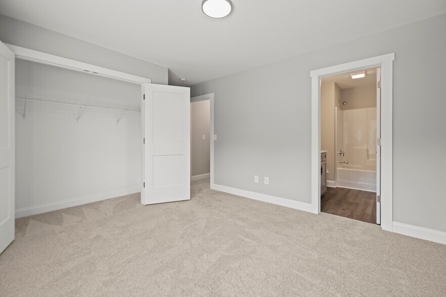 More Photos Of 501 Mill St, Lowell Apartments For Sale