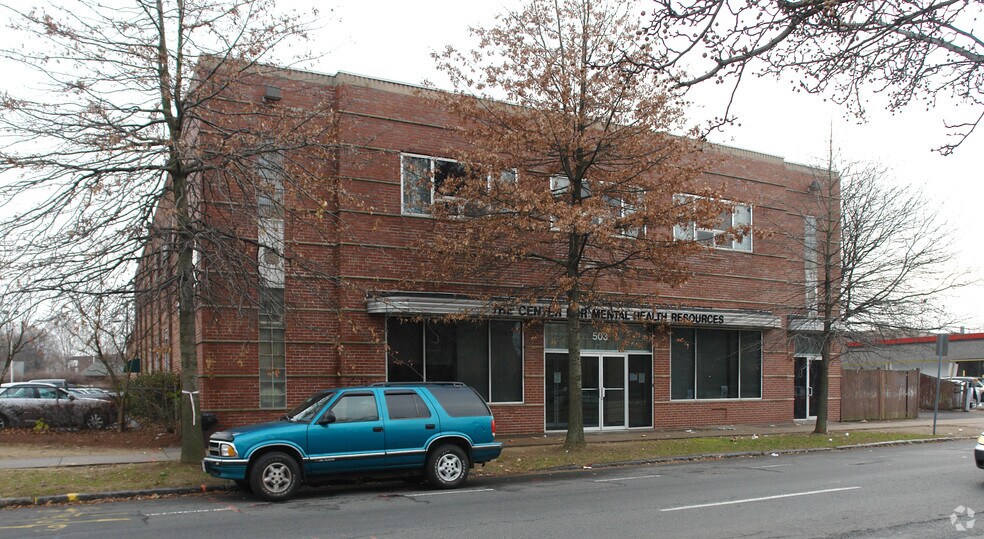 More Photos Of 503 State St, Springfield Office For Lease