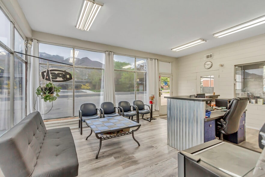 More Photos Of 3707 Quincy Ave, Ogden Auto Repair For Sale