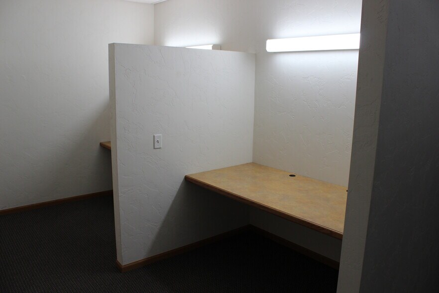 More Photos Of 1521 Randolph Rd, Janesville Medical For Lease