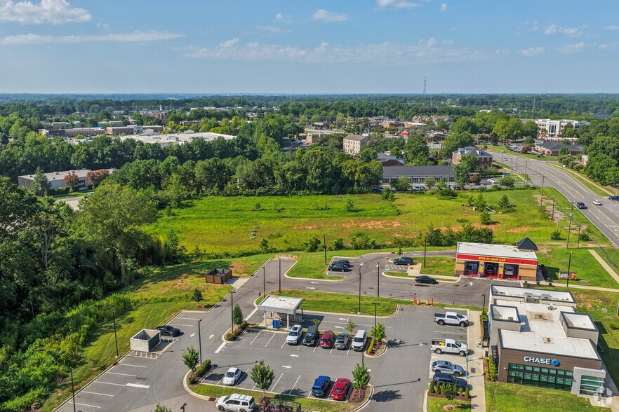 More Photos Of 211 Williamson Rd, Mooresville Land For Sale