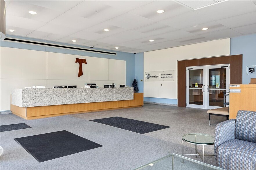 More Photos Of 3051 Hollis Dr, Springfield Office For Lease