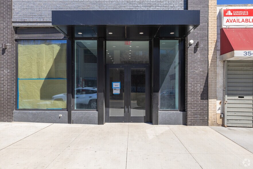 More Photos Of 3501 36th Ave, Astoria Coworking Space