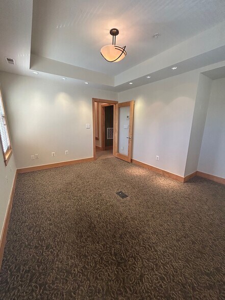 More Photos Of 7520 Main St, Sykesville Office For Lease