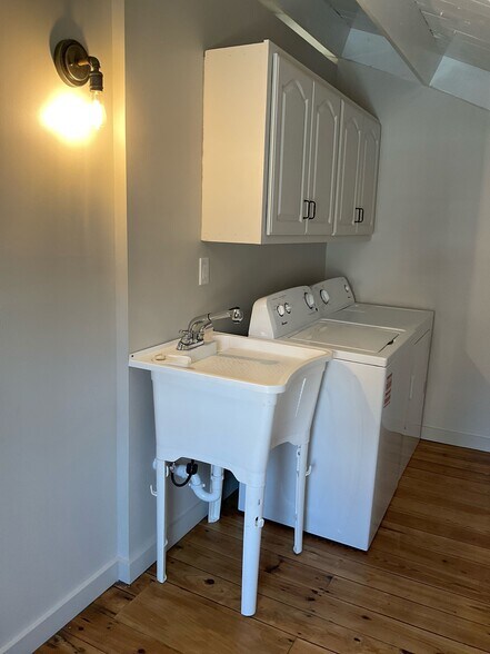 More Photos Of 112 1st St, Perrysville Flex For Lease