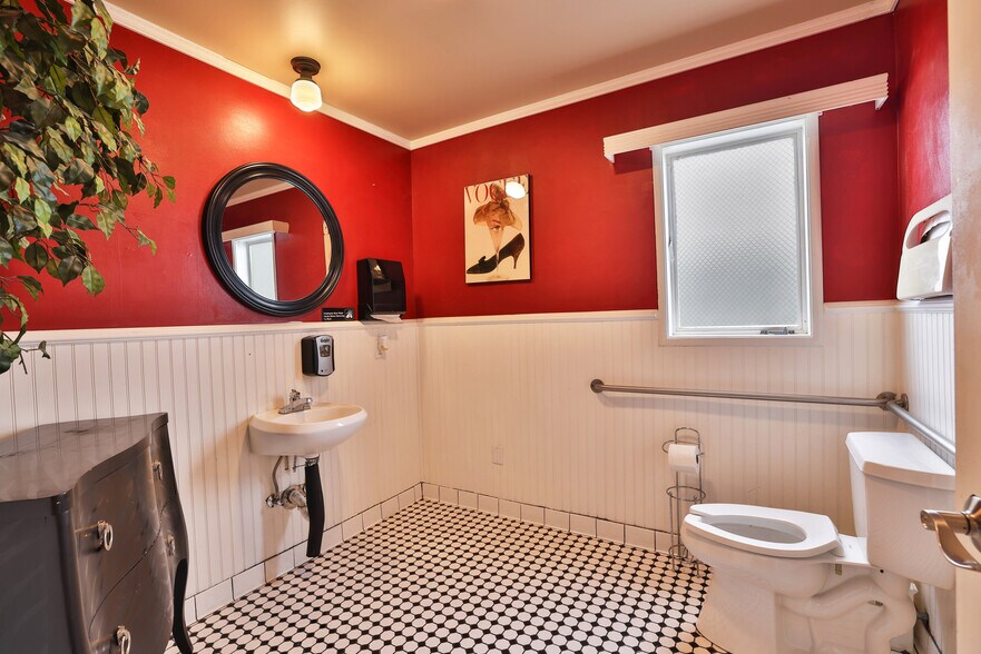 More Photos Of 14527-14529 Big Basin Way, Saratoga Storefront Retail Residential For Sale