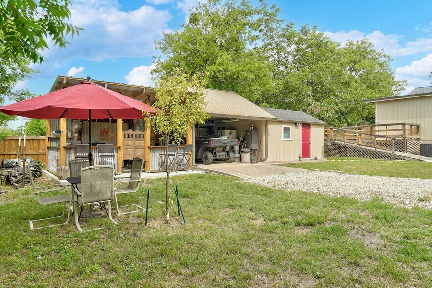 More Photos Of 201 Church Hill Ln, Liberty Hill Specialty For Sale