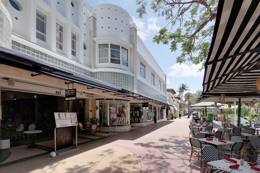 More Photos Of 919-939 Lincoln Rd, Miami Beach, Miami Beach Storefront For Lease