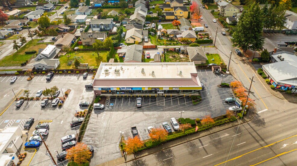More Photos Of 10 SE Everett Mall Way, Everett General Retail For Lease