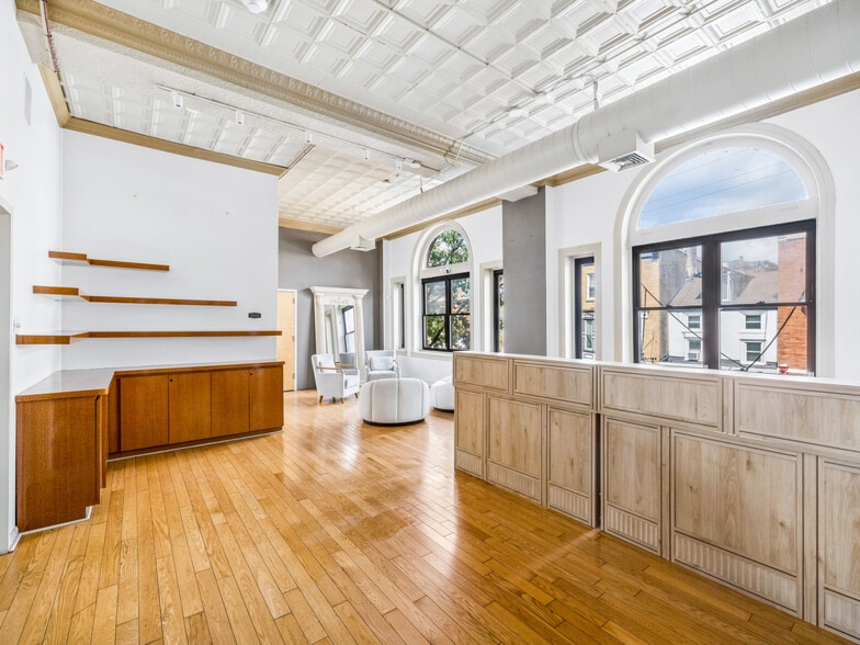 More Photos Of 4356-4360 Main St, Philadelphia Storefront Retail Residential For Lease