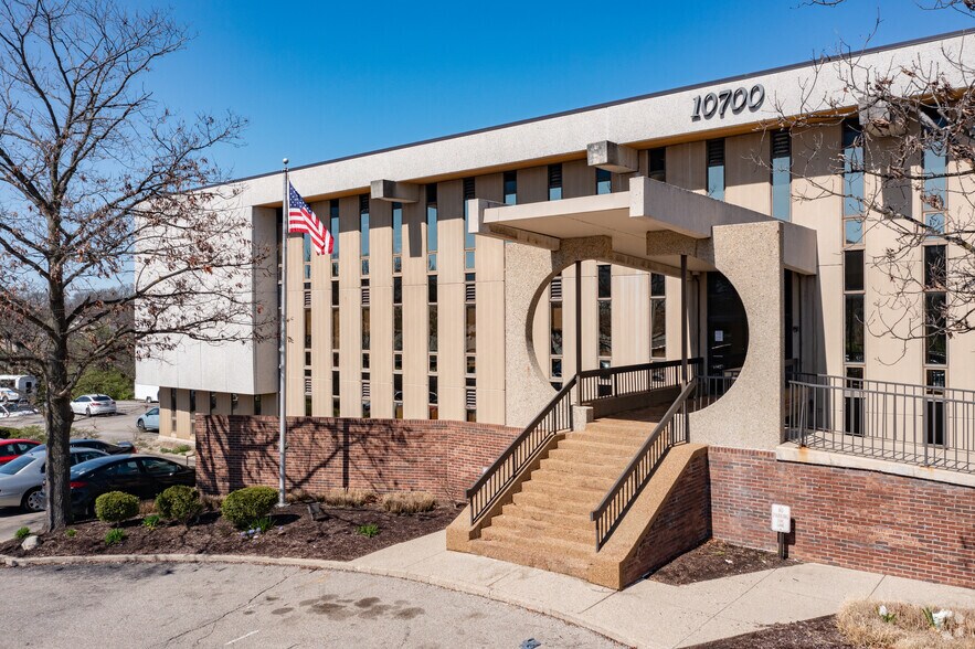 More Photos Of 10700 Montgomery Rd, Montgomery Medical For Lease