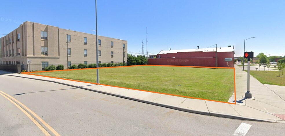 Primary Photo Of 615-625 Lafayette St, Toledo Land For Sale