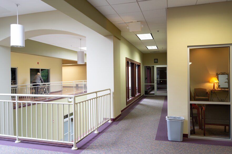 More Photos Of 2855 Miller Dr, Plymouth Medical For Lease