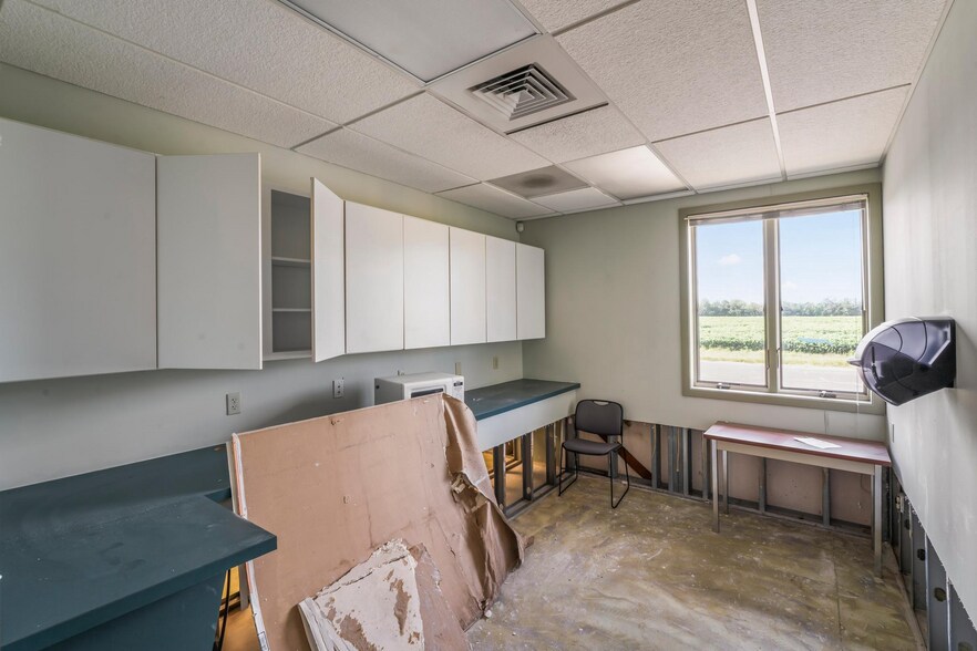 More Photos Of 614 Union Rd, Vineland Office For Sale