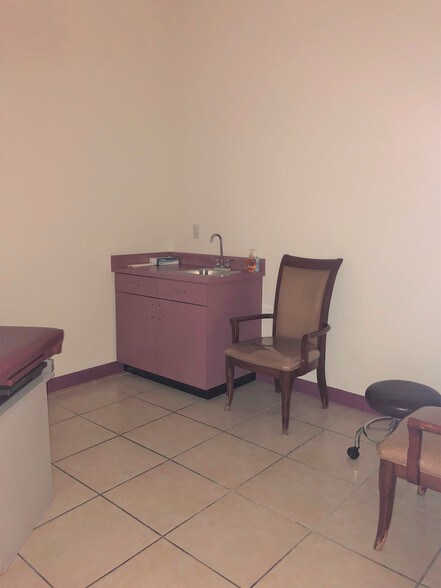 More Photos Of 6725 S Eastern Ave, Las Vegas Medical For Lease
