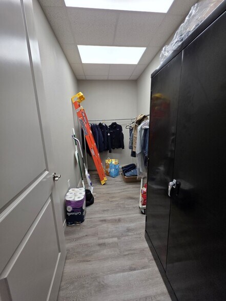 More Photos Of 10904 Texas 191, Midland Industrial For Lease