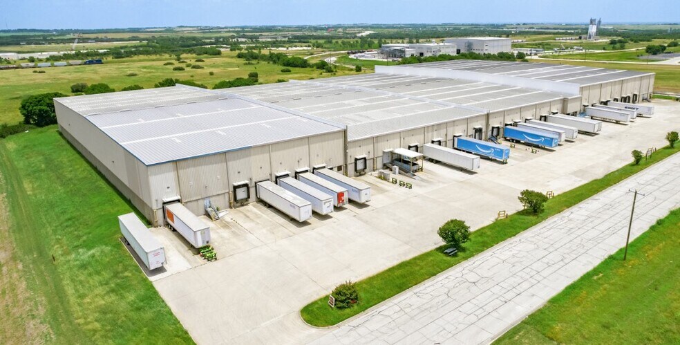 Primary Photo Of 2412 Wilsonart Dr, Temple Warehouse For Lease