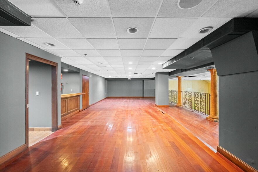 More Photos Of 66-68 W Flagler St, Miami Loft Creative Space For Sale
