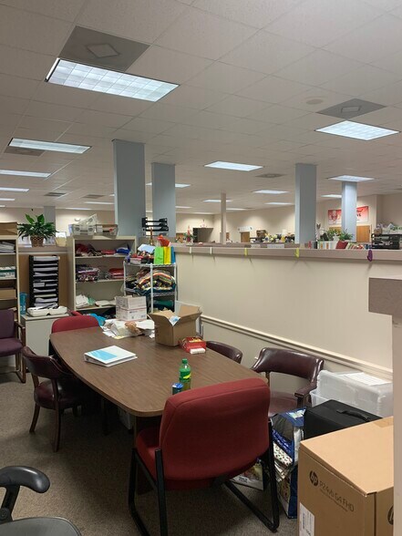 More Photos Of 258-260 E Garrison Blvd, Gastonia Storefront Retail Office For Lease