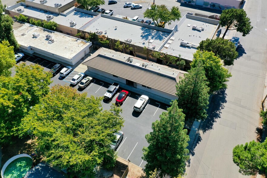 More Photos Of 874 Plumas St, Yuba City Office For Sale