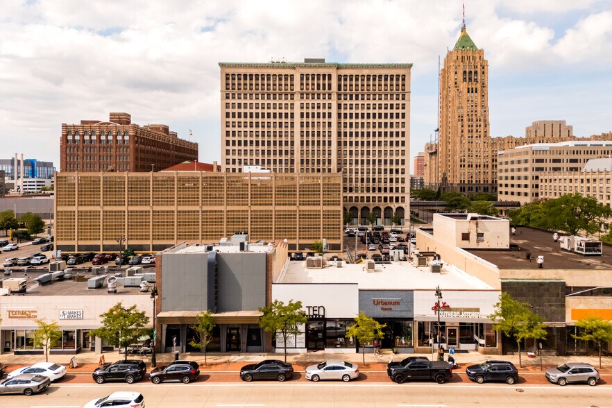 More Photos Of 6541 Woodward Ave, Detroit Storefront For Sale