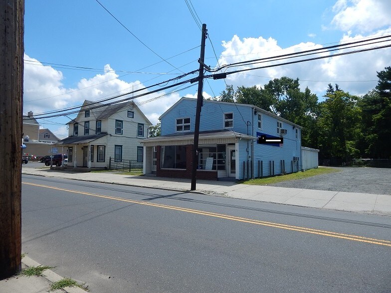 Primary Photo Of 7-11 Water St, Englishtown General Retail For Lease