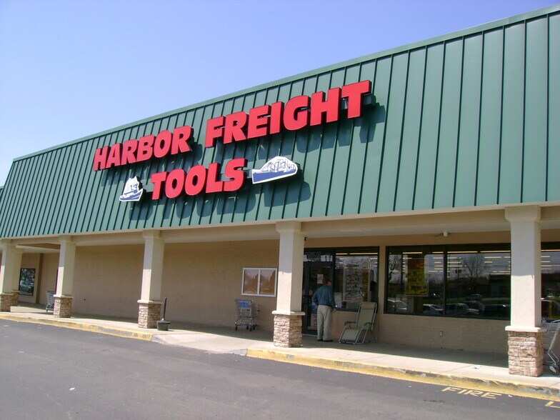 More Photos Of 2200-3613 Bardstown Rd, Louisville Unknown For Lease