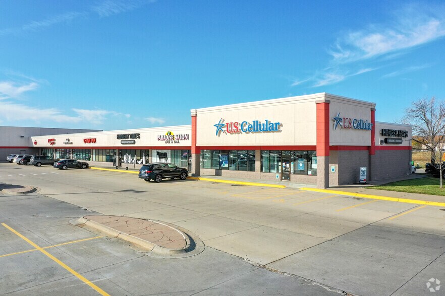 More Photos Of 2662 Cornhusker Hwy, Lincoln Unknown For Lease