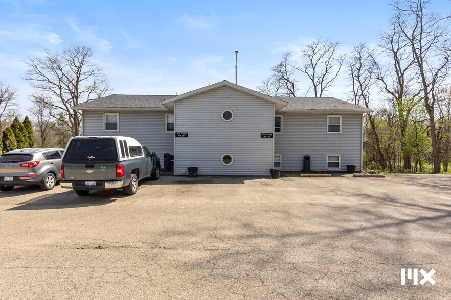 More Photos Of 2535 7th St, Shelbyville Apartments For Sale