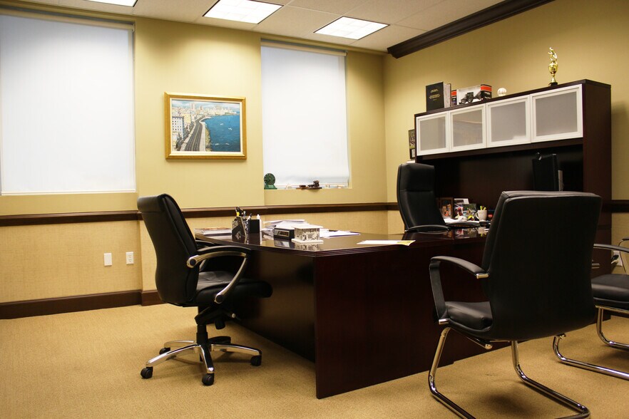 More Photos Of 5803 NW 151st St, Miami Lakes Office For Sale