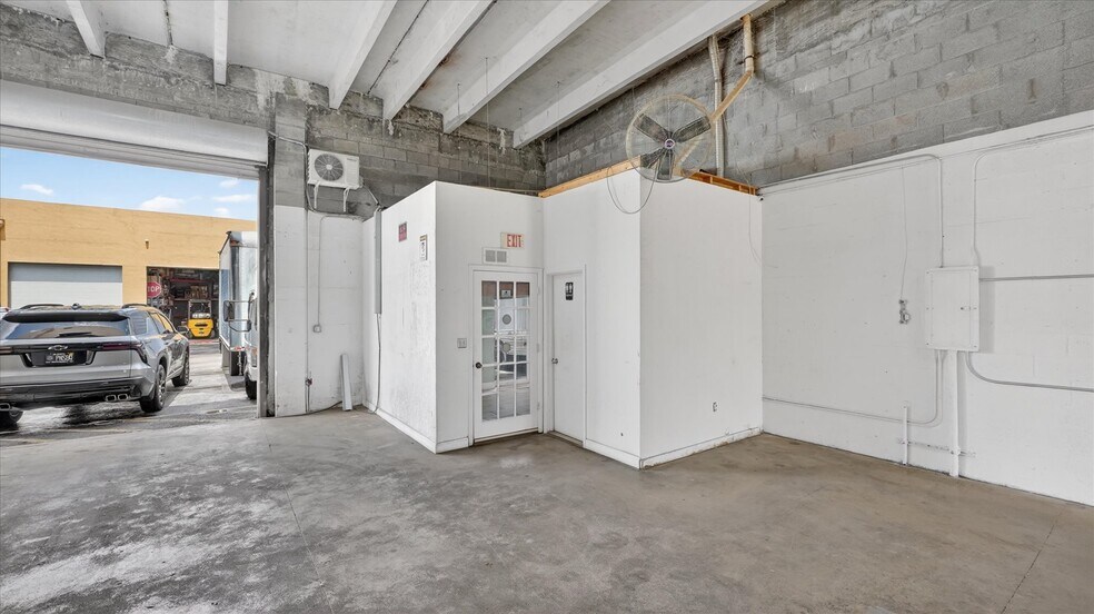 Primary Photo Of 12434-12466 NW 38th Ave, Opa-locka Warehouse For Lease