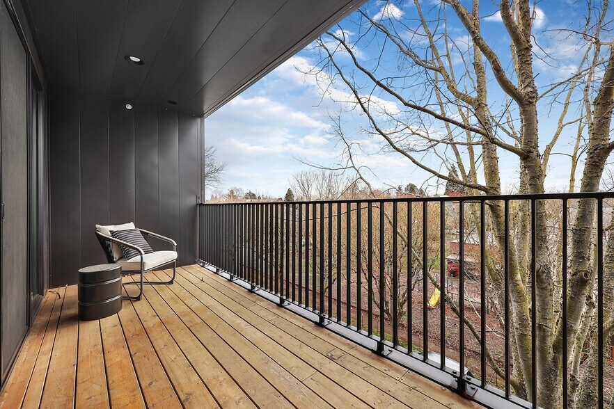 More Photos Of 1375 N Wygant ST, Portland Apartments For Sale