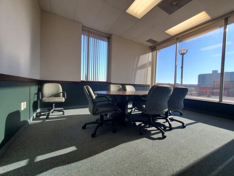 More Photos Of 100-140 Riverview Ctr, Middletown Office For Lease