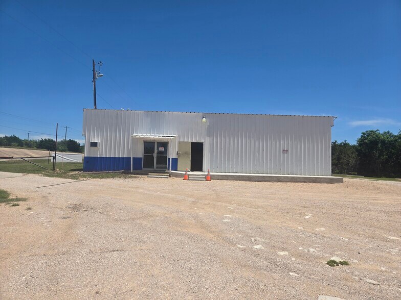 More Photos Of 2791 W State Highway 29, Burnet Industrial For Lease