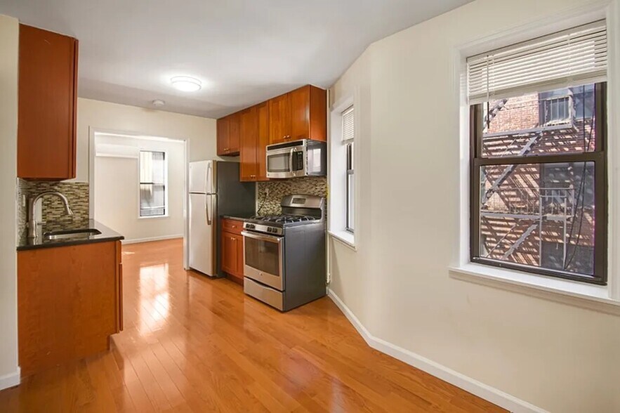 More Photos Of 404 E 73rd St, New York Apartments For Sale