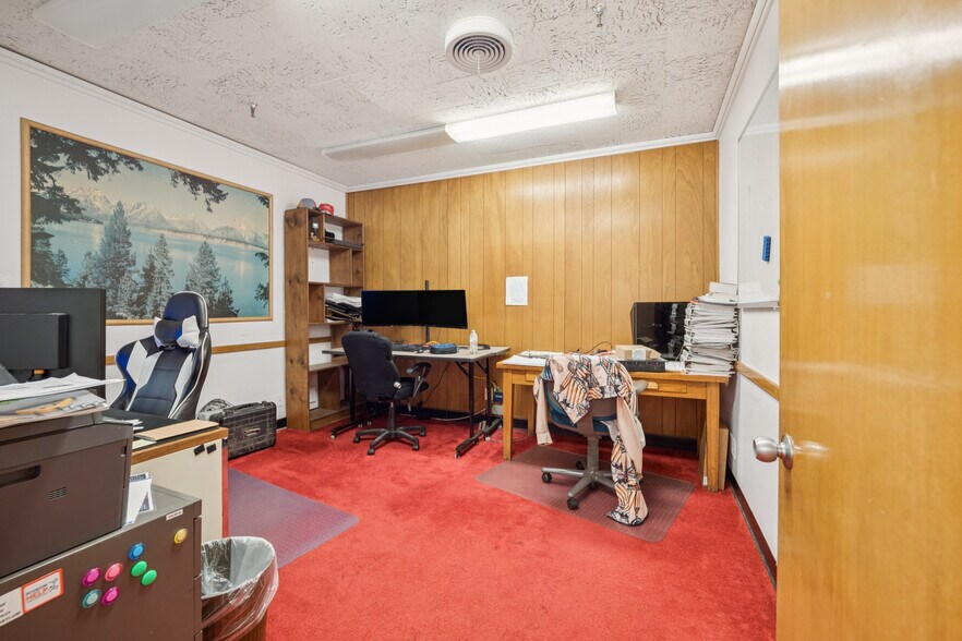 More Photos Of 120 E Main St, Oklahoma City Freestanding For Sale