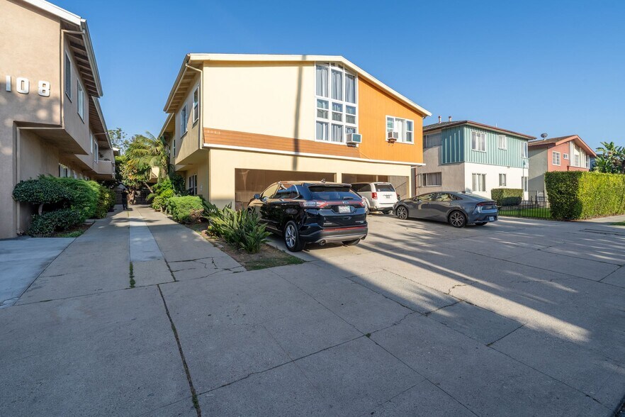 More Photos Of 1114 S Sherbourne Dr, Los Angeles Apartments For Sale