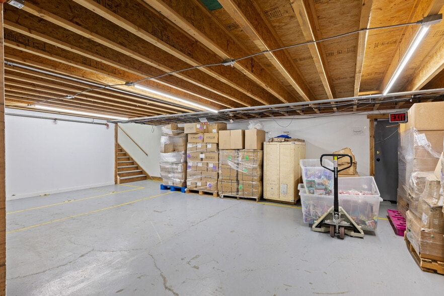 More Photos Of 7095 W 3500 S, Salt Lake City Service For Sale