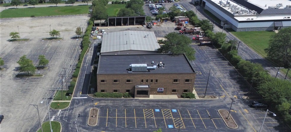 Primary Photo Of 2123 S Arlington Heights Rd, Arlington Heights Flex For Sale