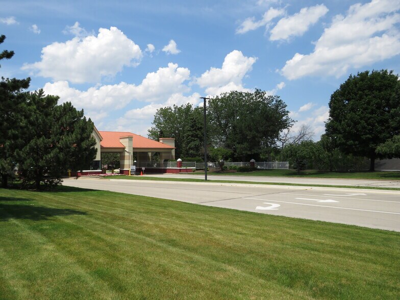 More Photos Of Weber Rd & Carillon Dr, Romeoville Land For Sale